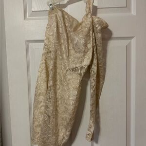 Elegant Cream Lace Dress